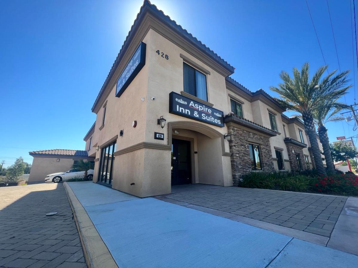 Aspire Inn & Suites Orange Exterior photo